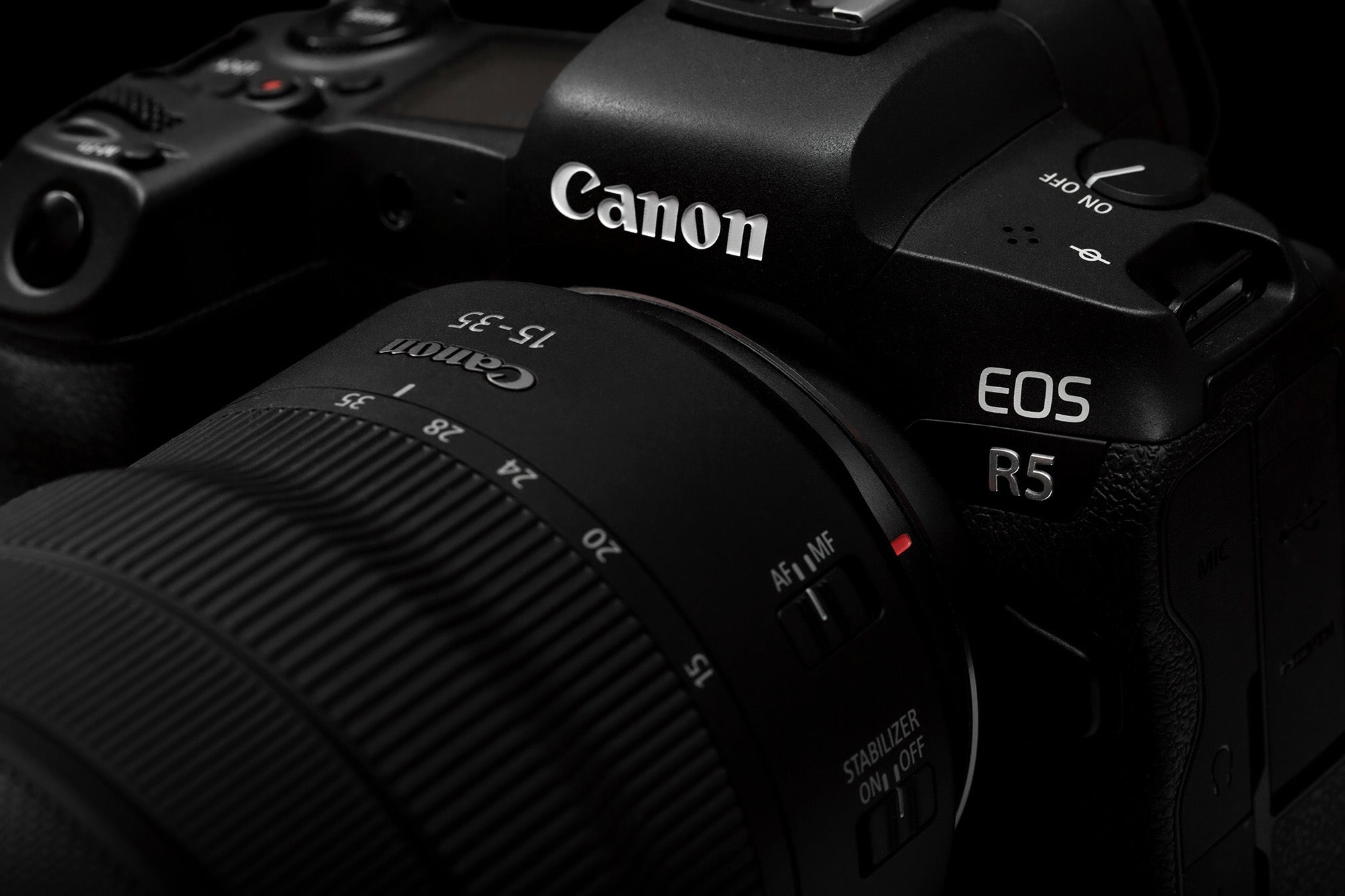 Canon EOS R5 Camera Announced With 45MP Sensor, 8K RAW & More