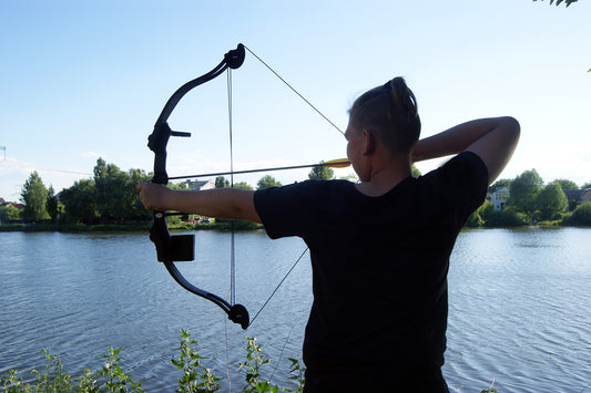 Bow Fishing - The Comprehensive Guide to Mastering the Sport
